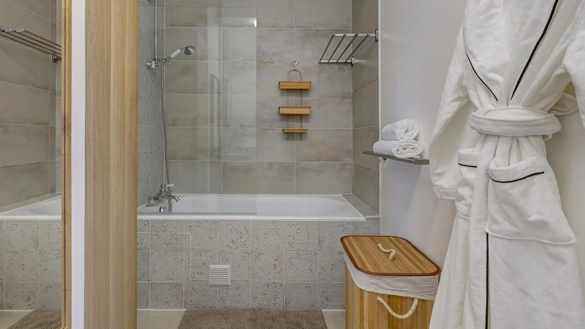 Tower 1Br Cozy Apartment Paris