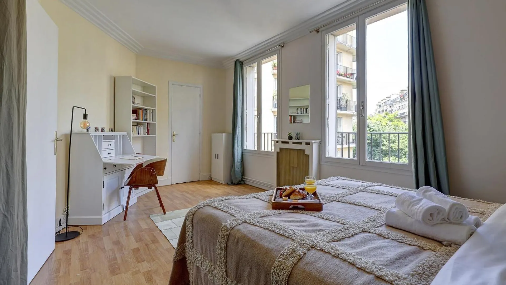Tower 1Br Cozy Apartment Paris
