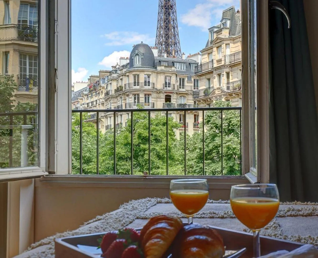 Tower 1Br Cozy Apartment Paris